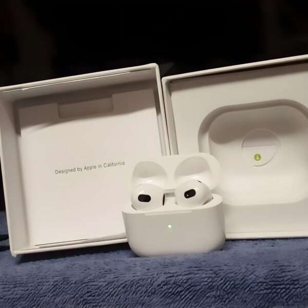Apple AirPods Pro 2 - Image 8